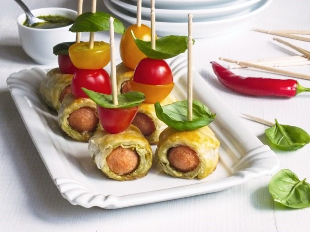 lnené jednohubky s bazalkovým pestom