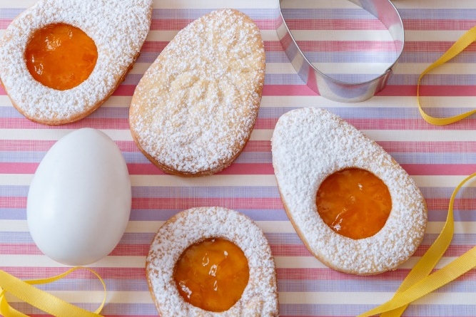 VEĽKONOČNÝ STÔL7