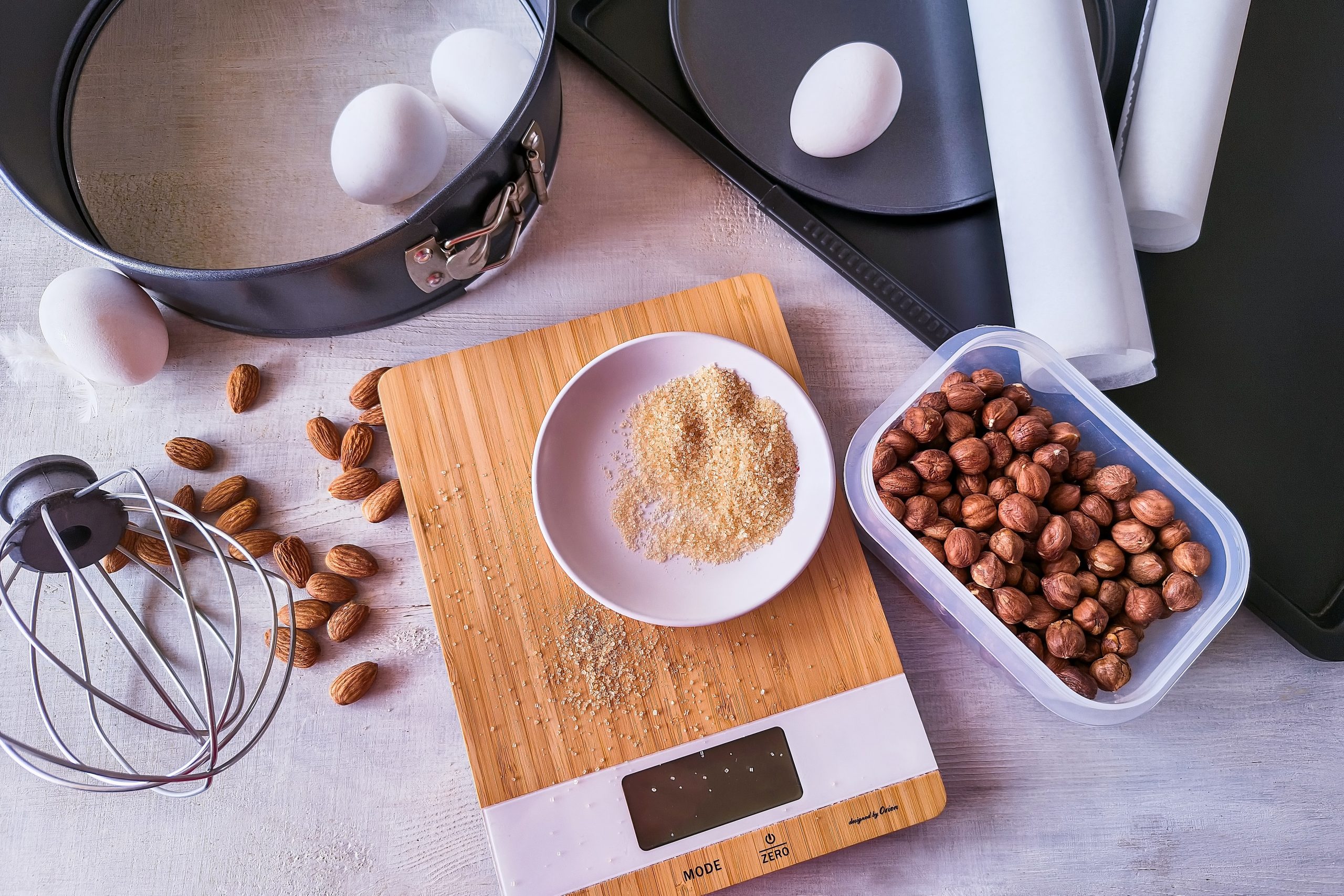 Oriešková bezé torta3